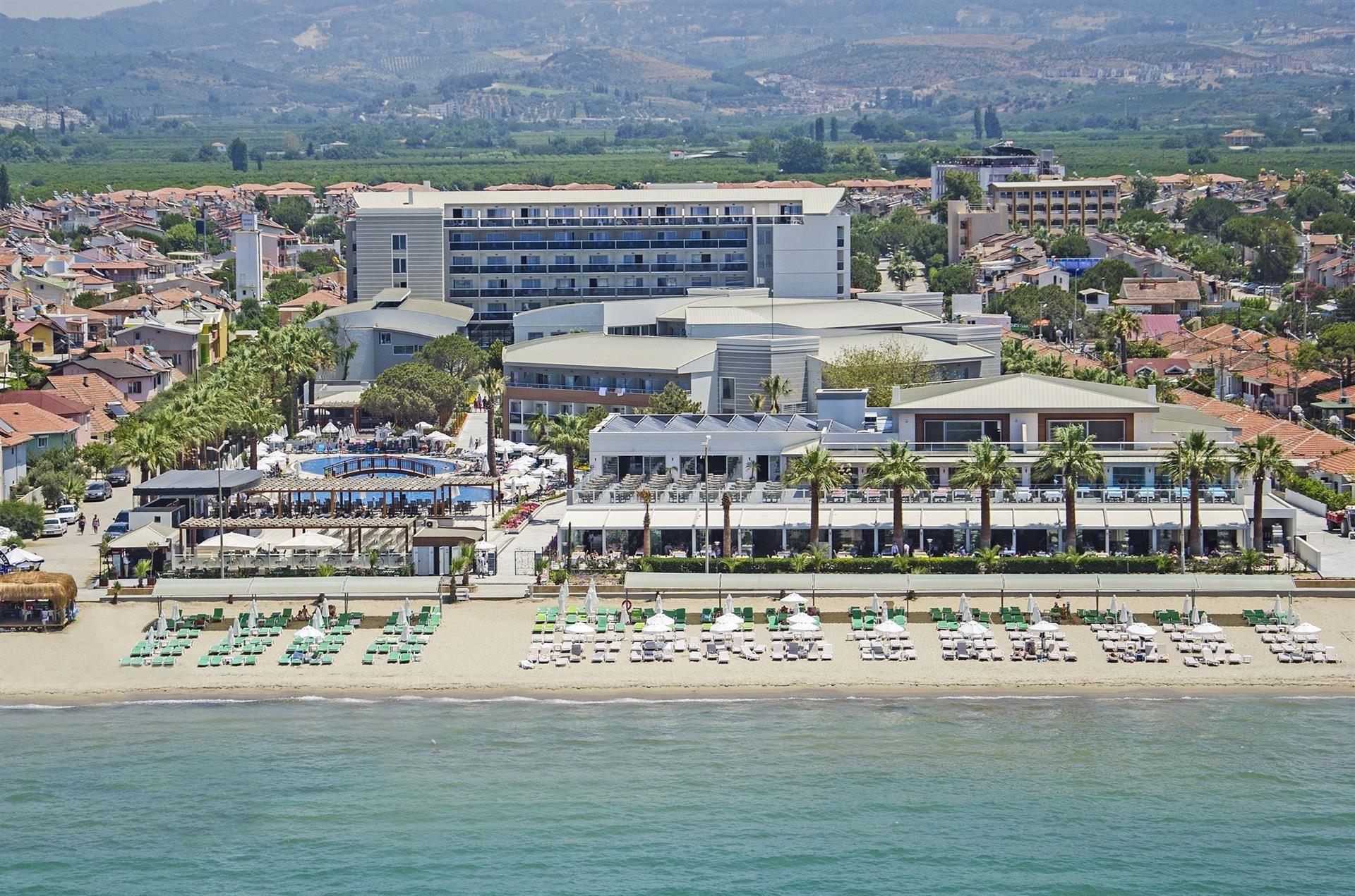 Palm Wings Beach Resort & Spa Kusadasi
